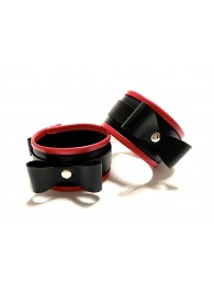 Черно-красные наручники с бантиками из эко-кожи - БДСМ Арсенал - купить с доставкой в Волжском