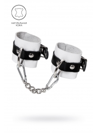 Бело-черные кожаные наручники с одним ремешком с люверсами - Pecado - купить с доставкой в Волжском