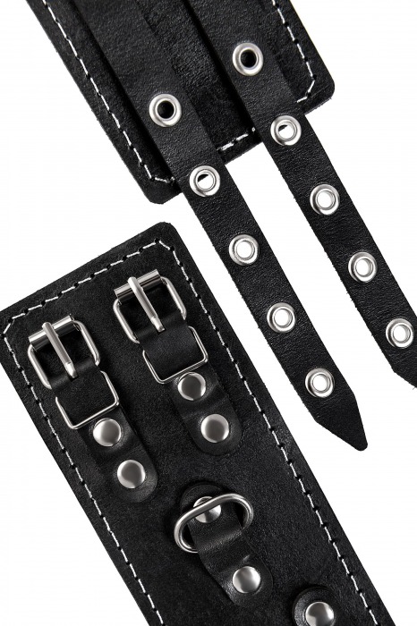 Черные кожаные оковы с двумя ремнями и красной подкладкой - Pecado - купить с доставкой в Волжском