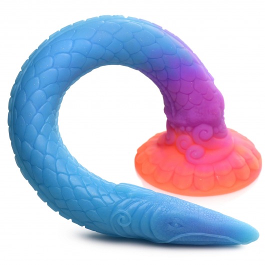 Фантазийный люминесцентный фаллоимитатор в форме змеи Makara Glow-in-the-Dark Silicone Snake Dildo - 46 см. - XR Brands